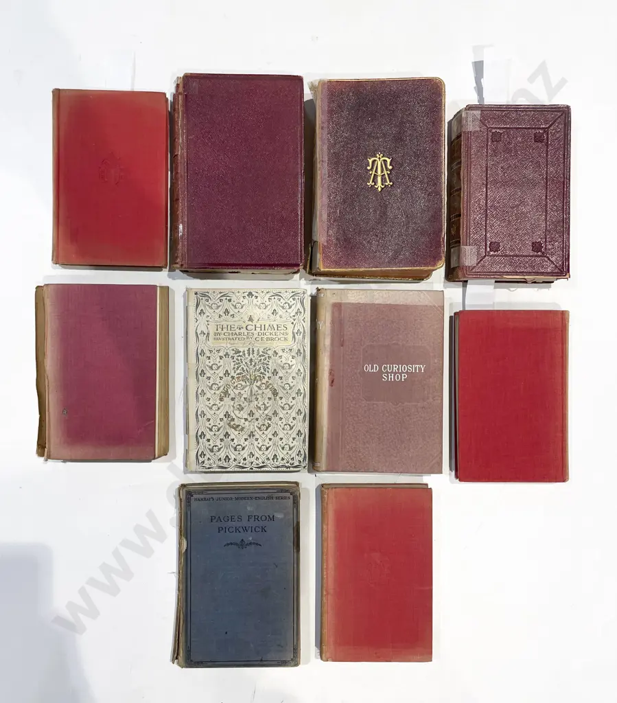 Qty of Assorted Vintage Books Image 1++