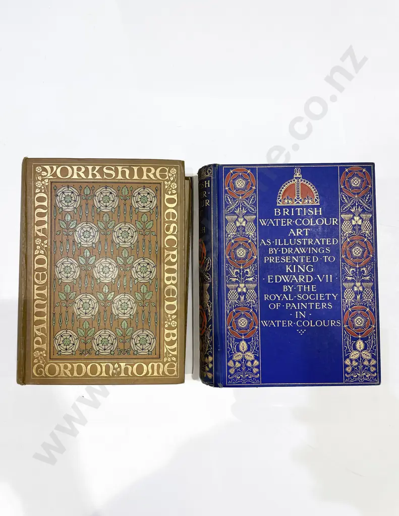 Qty of Assorted Vintage Illustrated Books Image 1++