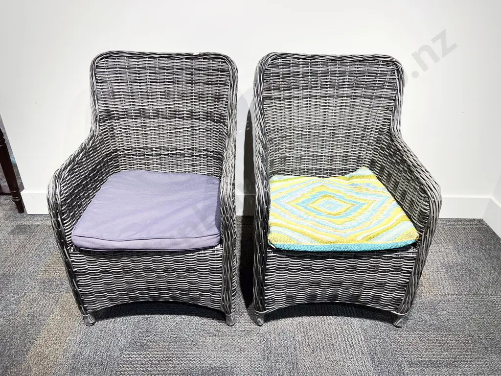 Pair of Conservatory Wicker Arm Chairs Image 1++