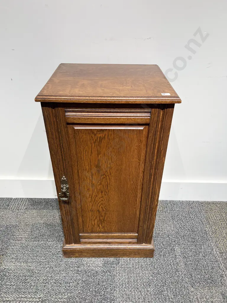 Oak Pot Cupboard Image 1++