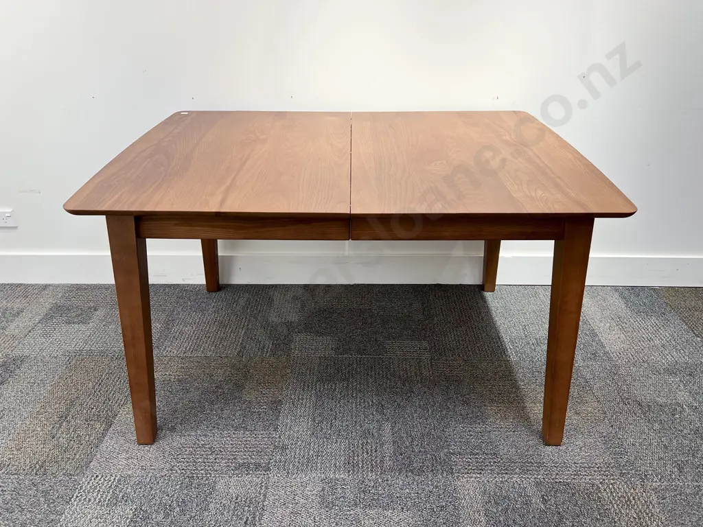 Modern Scandinavian Style Oak Extension Dining Table Image 1++