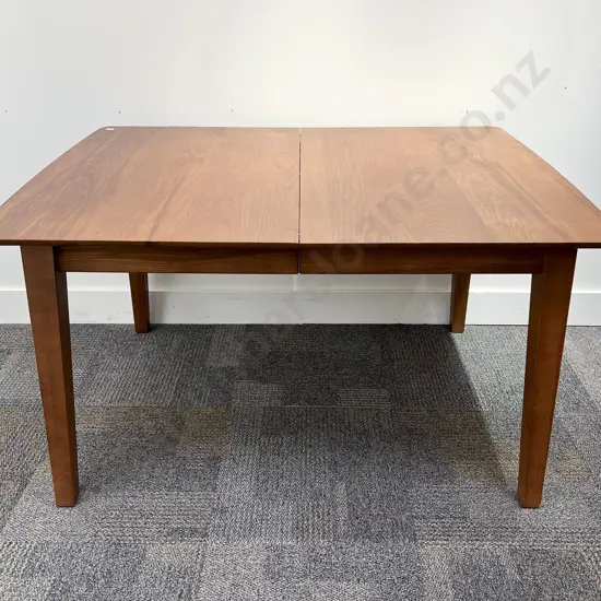 Modern Scandinavian Style Oak Extension Dining Table