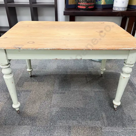 Kauri Country Kitchen Table
