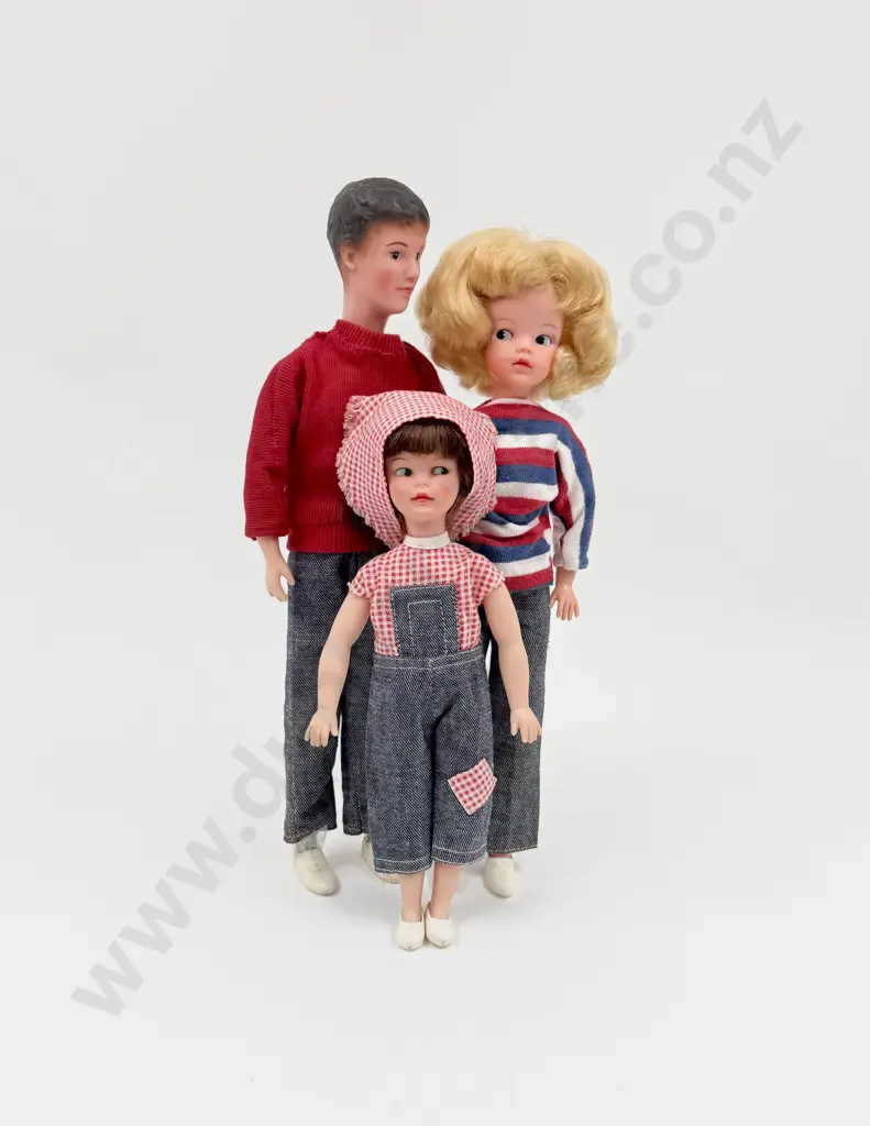 C1960's Pedigree Blonde Sindy with Patch and Paul Image 1++