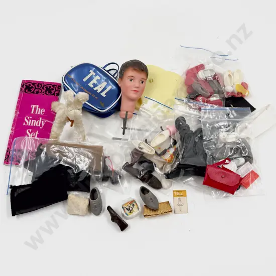 Sindy Assorted Accessories