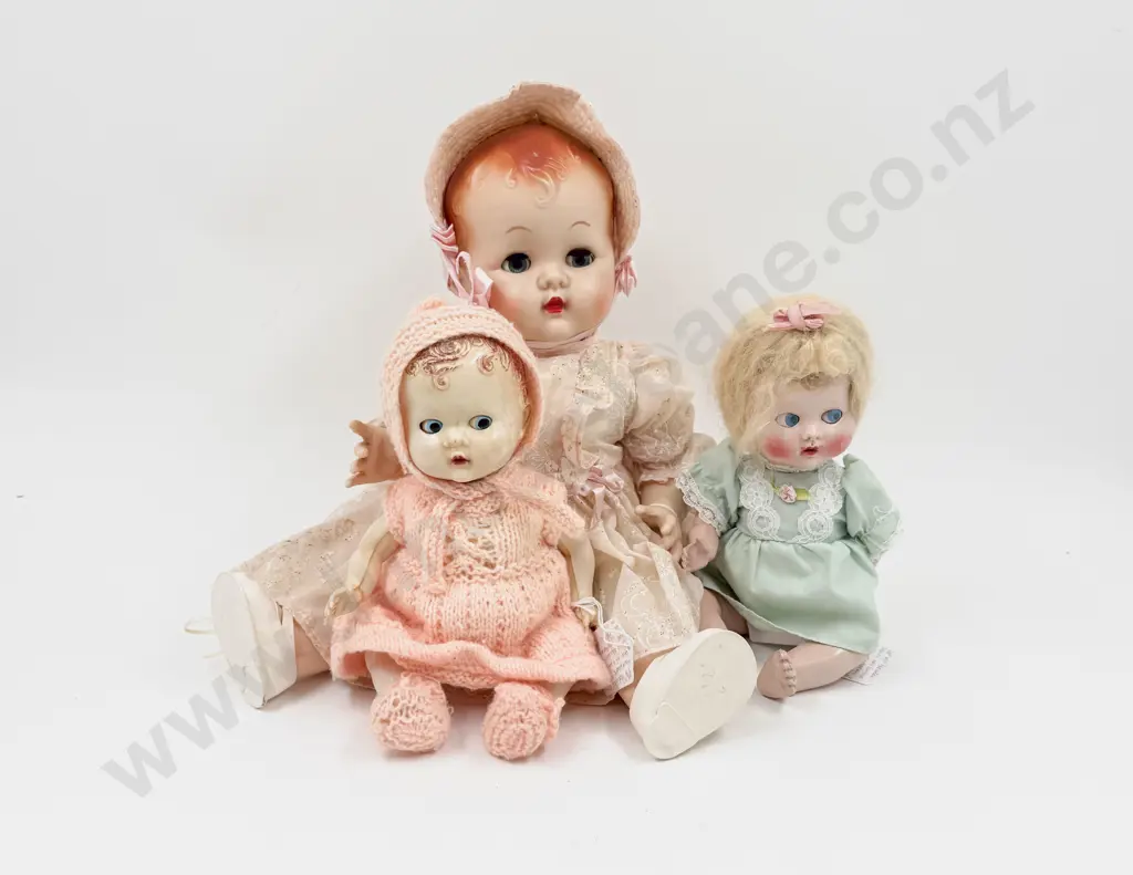 NZ Pedigree All Hard Plastic Straight/Bent Limb Body Doll and Two Baby Dolls 40cm Image 1++