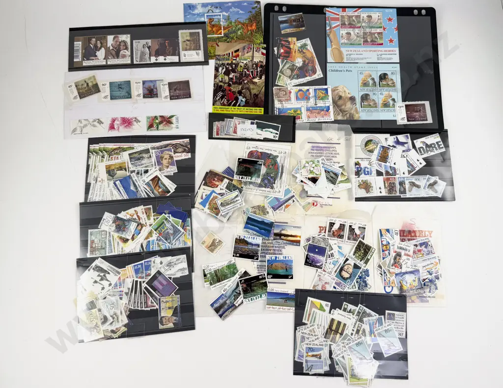 NZ Un-Used Decimal Single Stamps and Sets Image 1++