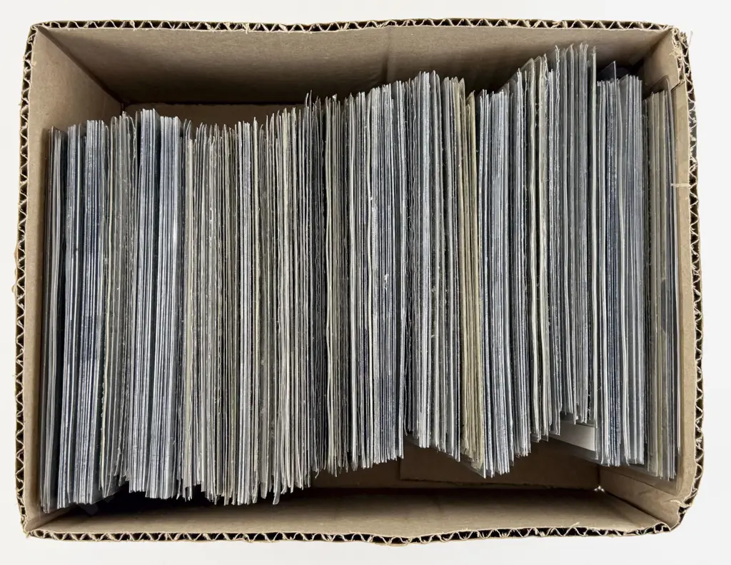 Qty Loose Sorted World Stamps Image 1++
