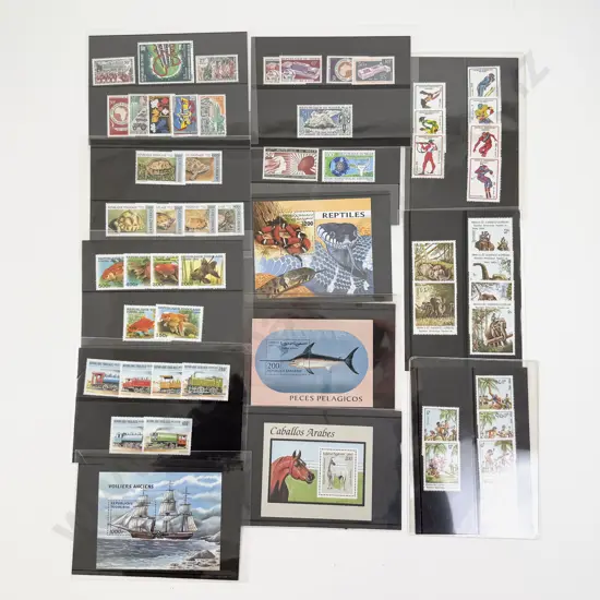 Qty Loose Sorted World Stamps