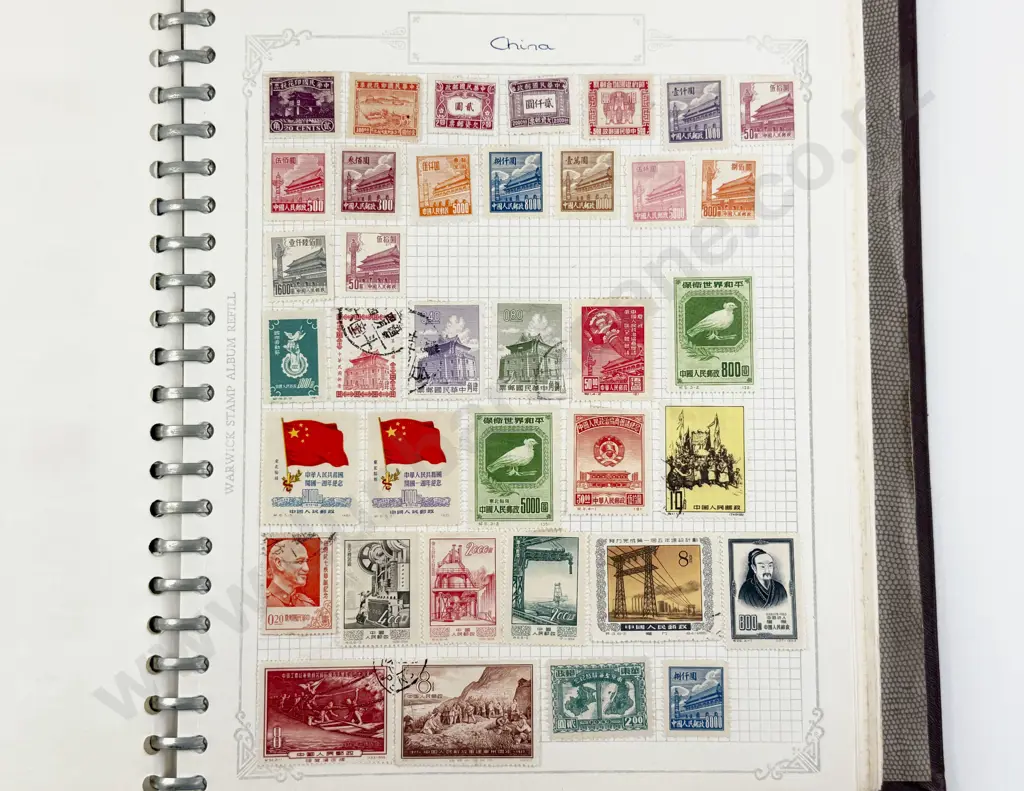 Vintage World Stamp Album with China Image 1++
