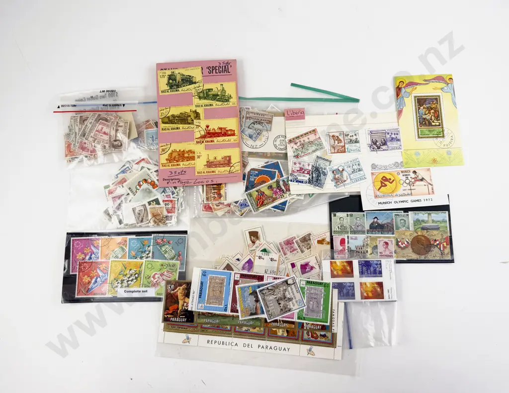 Qty Semi-Assorted World Stamps Image 1++