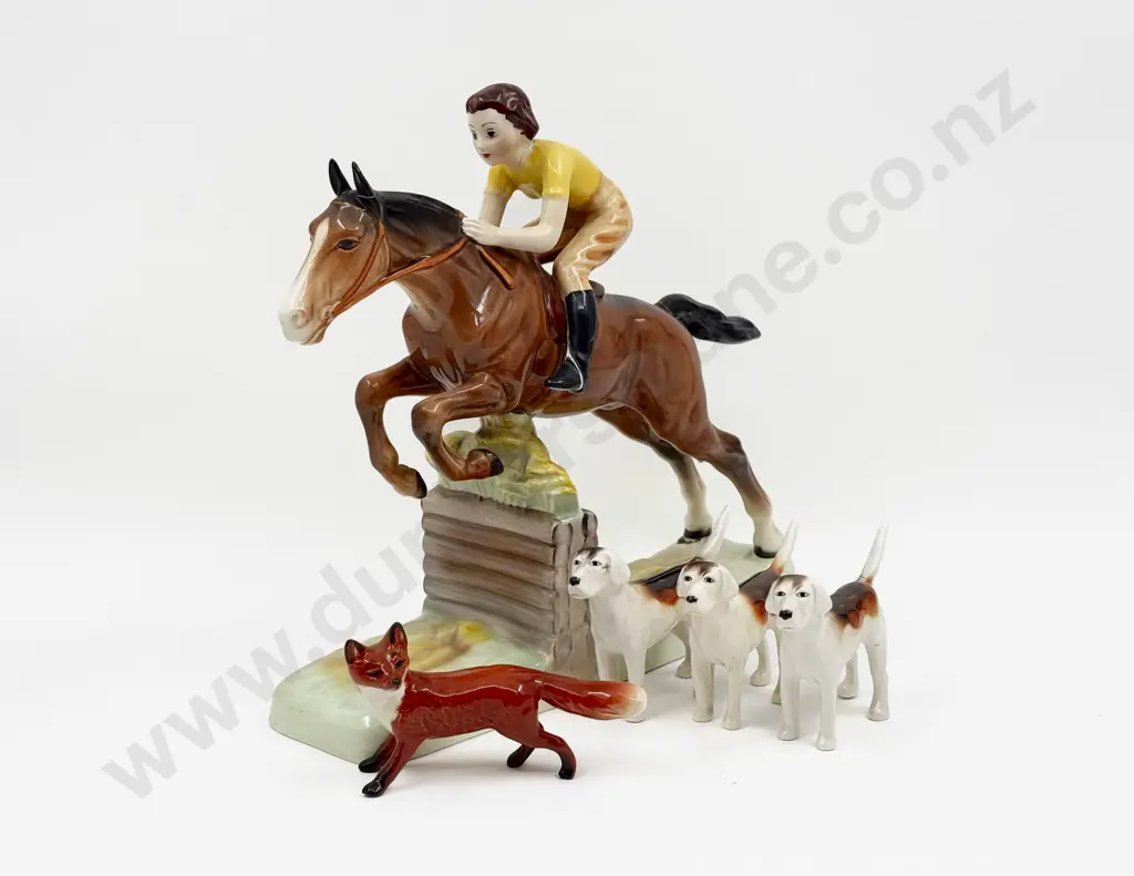 Beswick Ceramic Horse Figurine with Four Others Image 1++