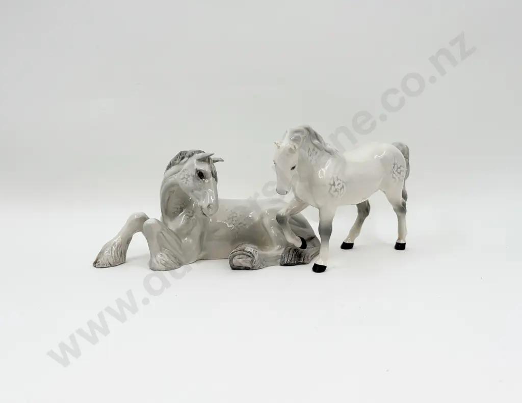 Two Beswick Ceramic Horse Figurines Image 1++