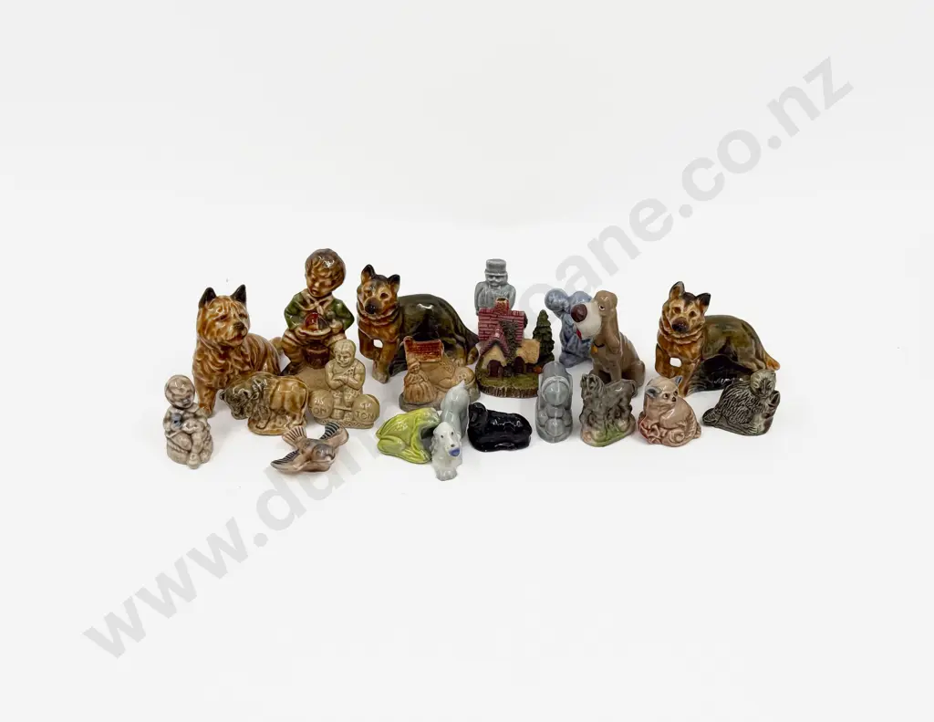 Quantity of Wade Whimsies Image 1++