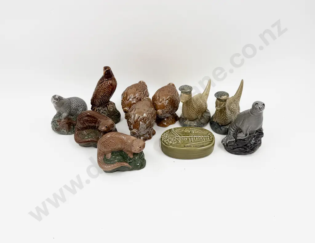 Quantity of Miniature Beswick Decanters Image 1++