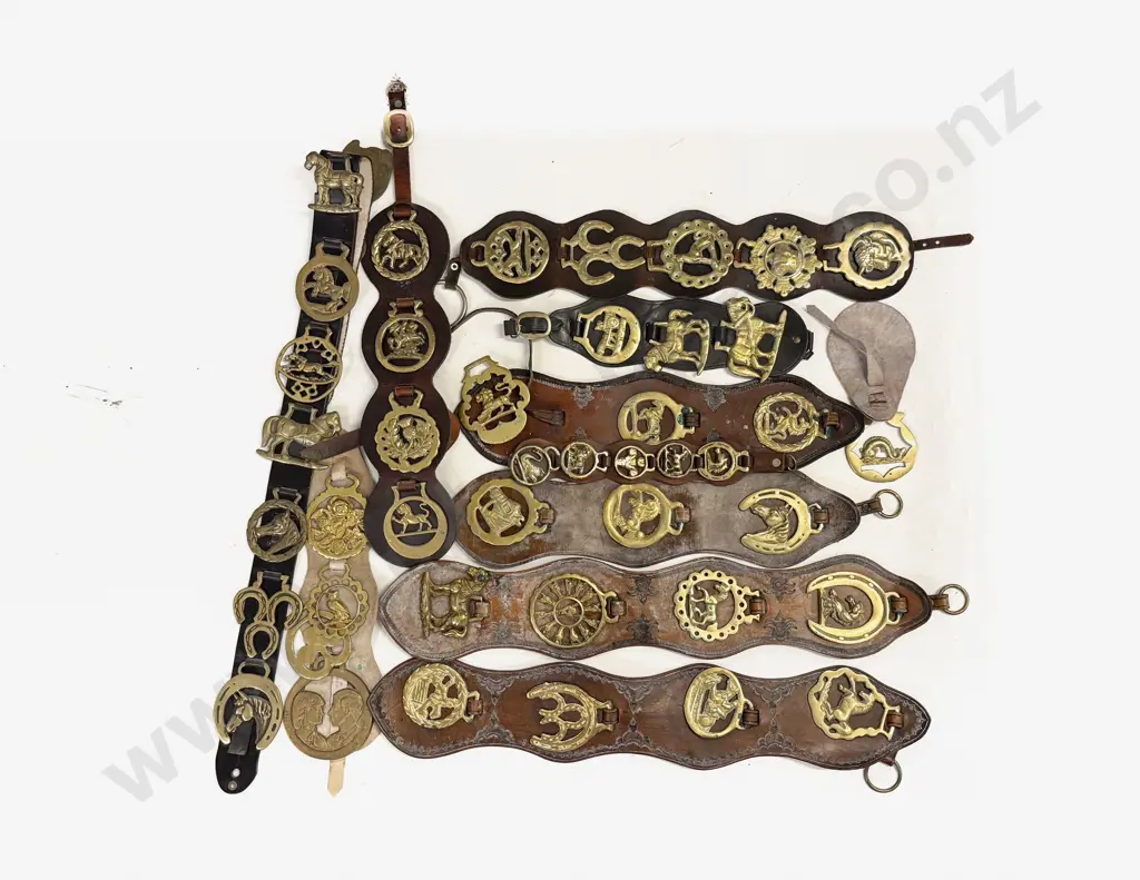 Quantity of Assorted Horse Brasses Image 1++