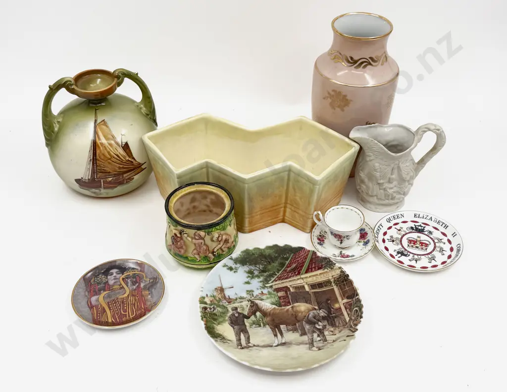 Box Quantity of Assorted China incl Beswick Vase Image 1++
