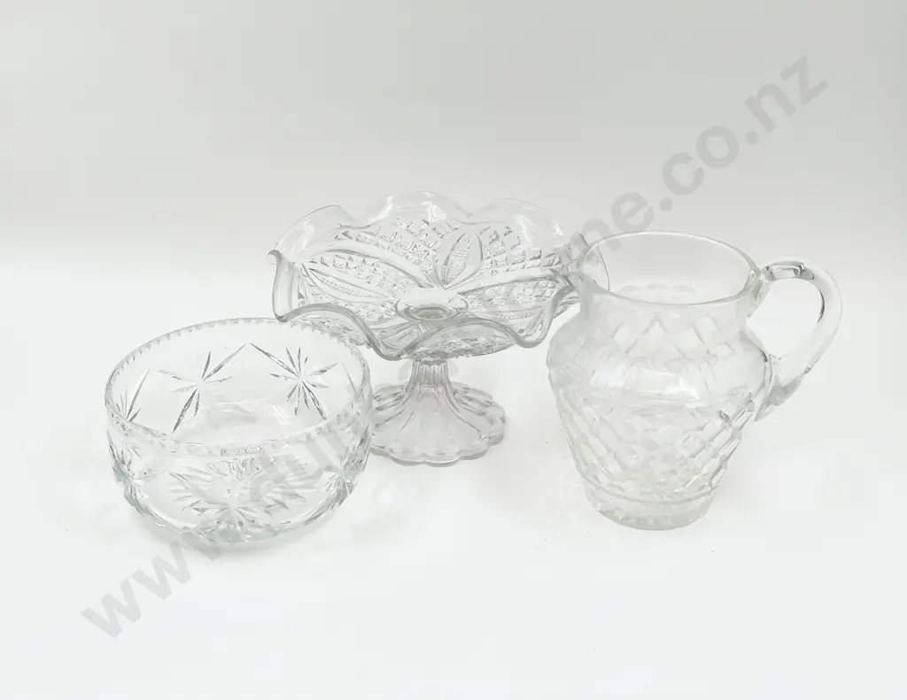 Glass Footed Bowl with Crystal Bowl and Other Image 1++
