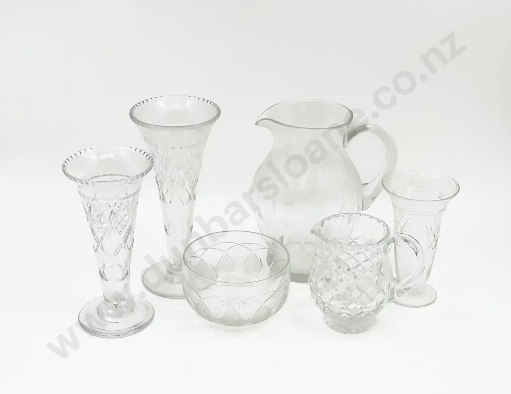 Quantity of Glassware Image 1++