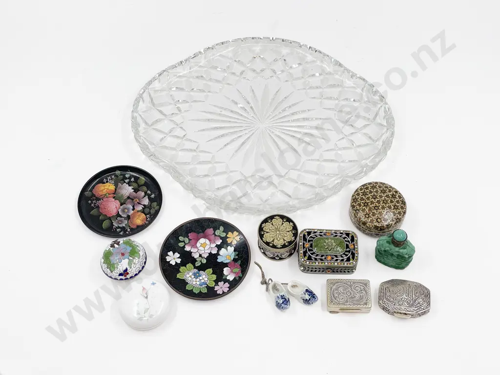 Small Qty of Assorted Trinket Boxes Etc Image 1++