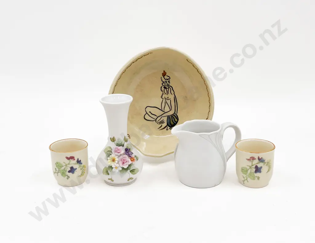 Small Qty of Assorted China Image 1++