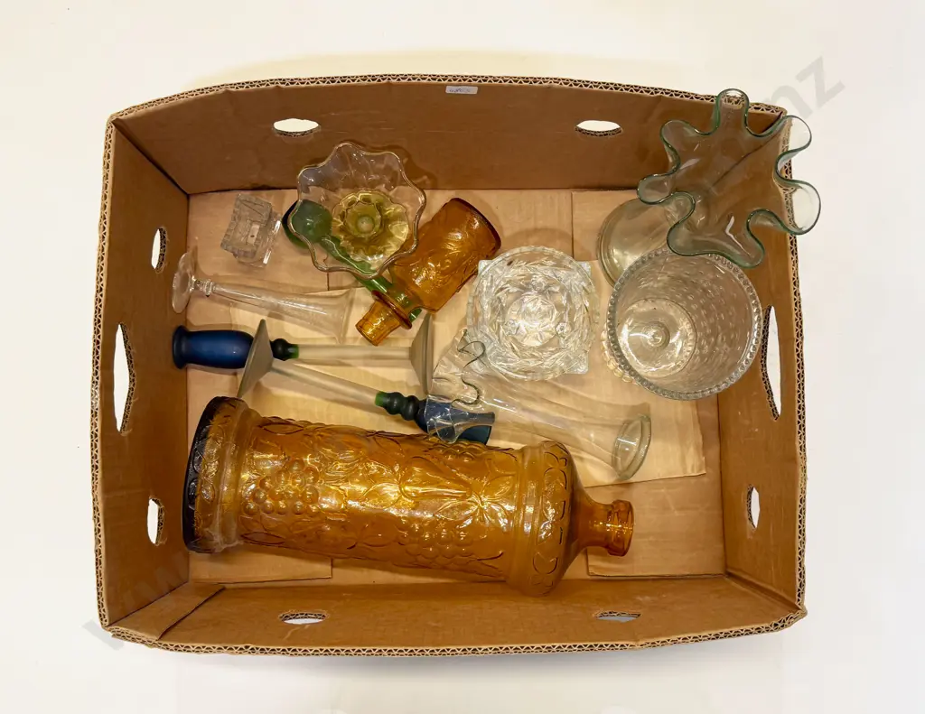 Box Qty of Assorted Glassware Image 1++