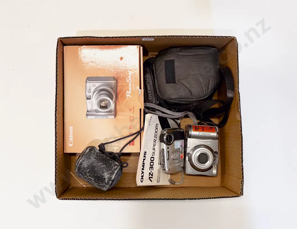 Quantity of Assorted Digital Cameras Etc Image 1++