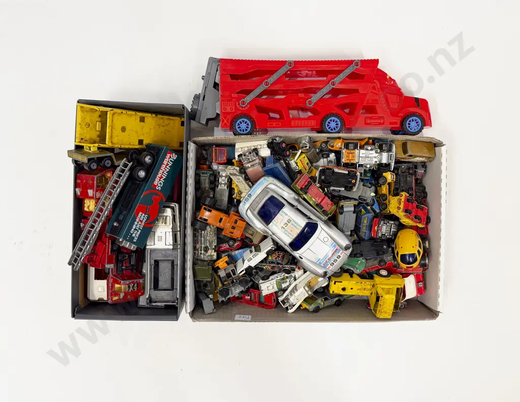 Quantity of Assorted Toy Cars & Other Vehicles Etc Image 1++