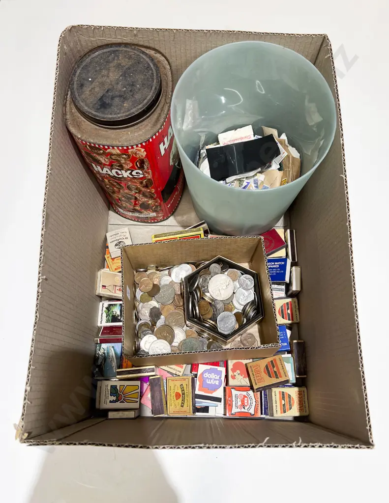 Box Quantity of Assorted Loose Coinage & Matchboxes & Loose Stamps Image 1++