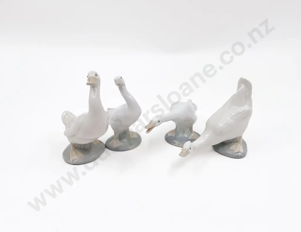 Two Lladro Geese with Two Nao Geese Image 1++