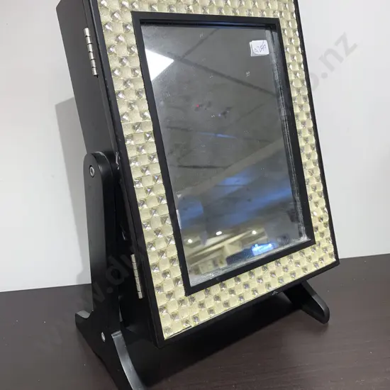 Mirrored Jewellery Box with Assorted Jewellery