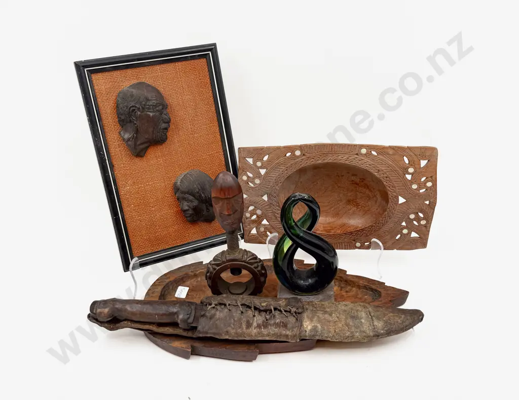 Quantity of Assorted Tourist Gear Antique Sheathed Knife & Artglass Mobius Strip Image 1++