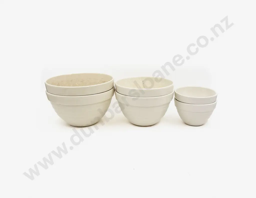 Six Crown Lynn Mixing Bowls Image 1++
