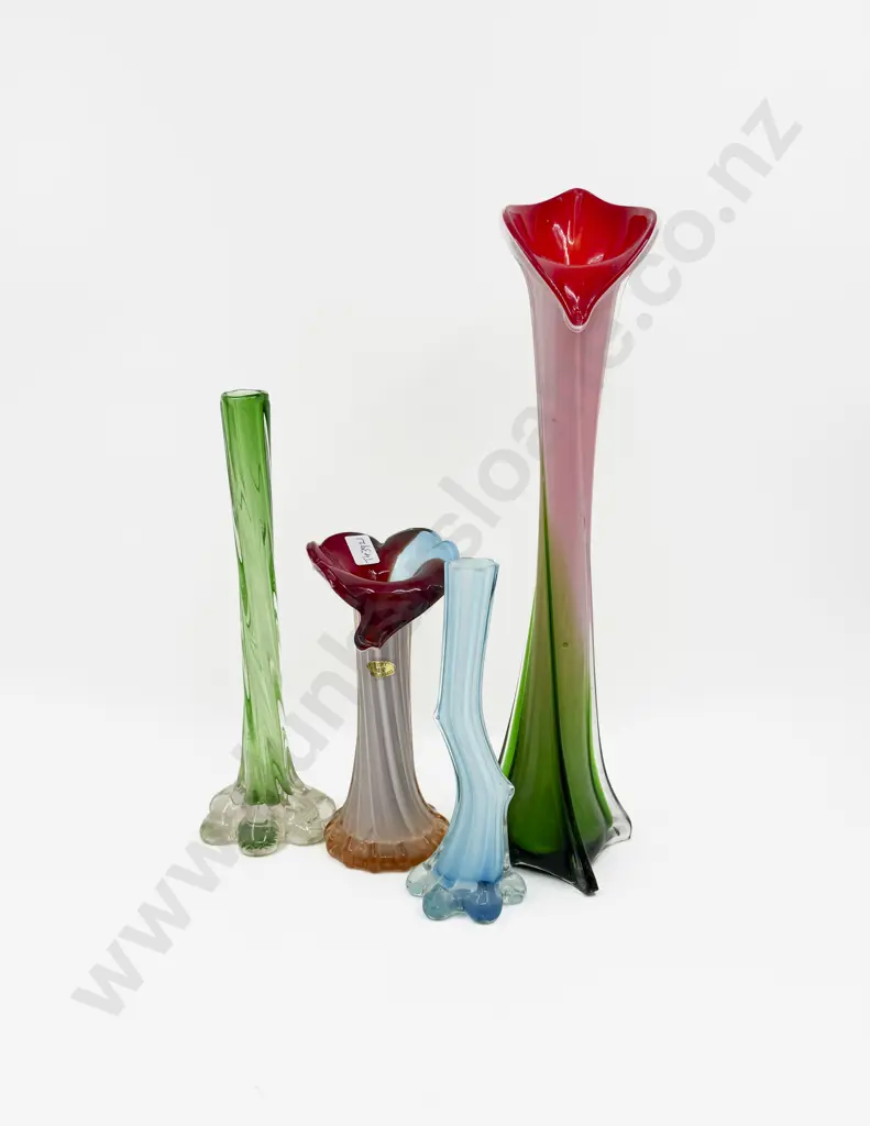 Four Assorted Airglass Specimen Vases Image 1++