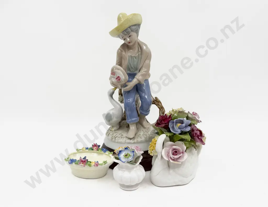 Aynsley Swan Vase With Flowers & Royale Stratford Floral Vase & Figure & Other Image 1++