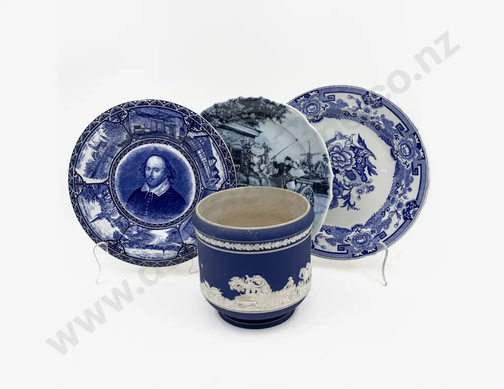 Masons Ironstone Blue & White Plate & Tunstal Jasperware Footed Cylindrical Vase & Two English Blue & White Plates Image 1++