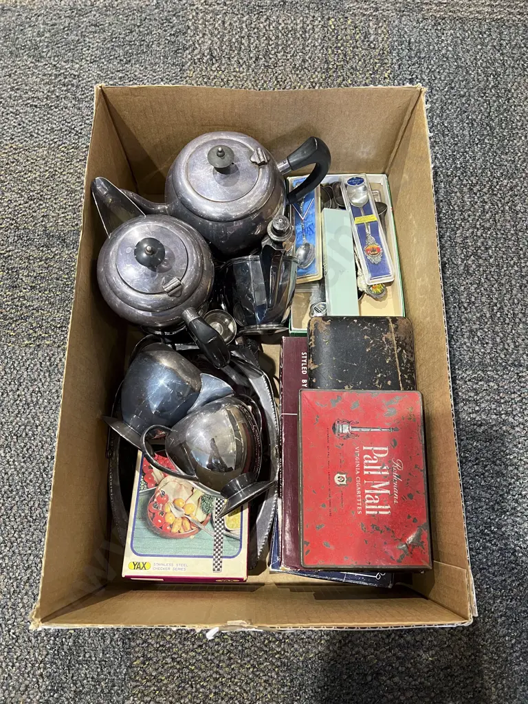 Boxed Quantity of Assorted Silver Plate & Souvenir Spoons etc Image 1++