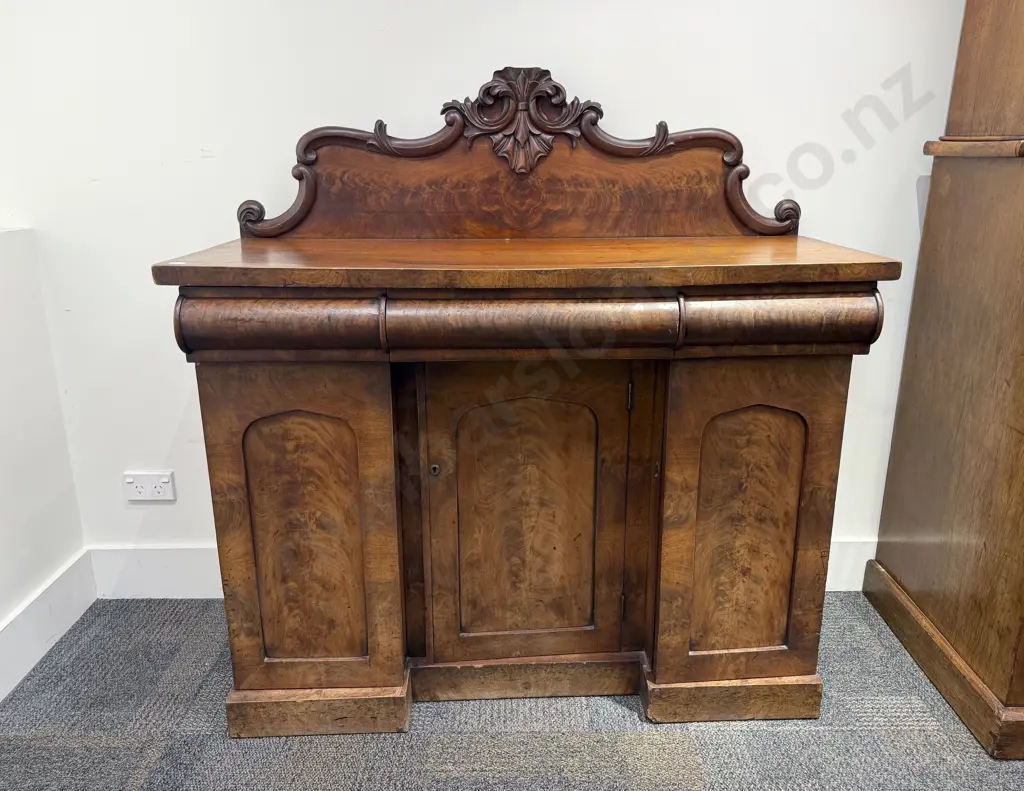 Victorian Breakfront Mahogany Sideboard of Neat Proportions Image 1++