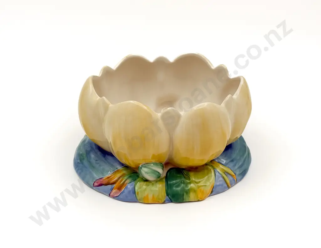 Clarice Cliff Water Lily Vase Image 1++
