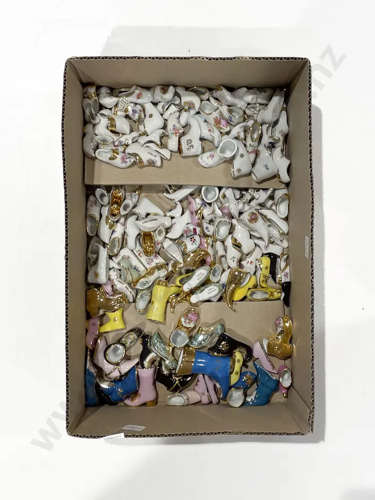 Limoges Wall Hanging Knick-Knack Shelf with Qty of Assorted Limoges Image 1++
