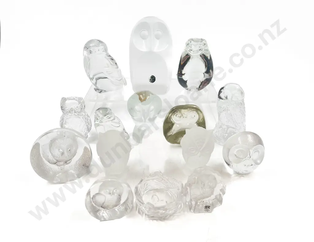 Box Qty of Assorted Owl Ornaments Image 1++