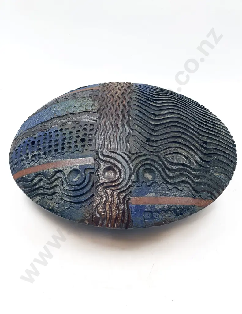 Fine Detailed Pottery Sculpture Image 1++