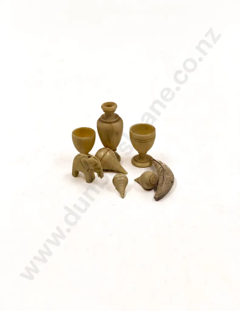 Qty of Assorted Bone Miniatures Image 1++