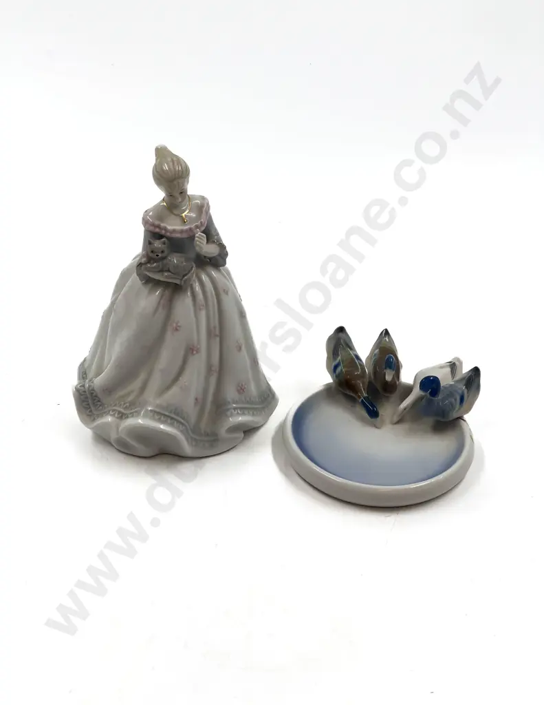 China Figure Together With German Dish (faults) Image 1++