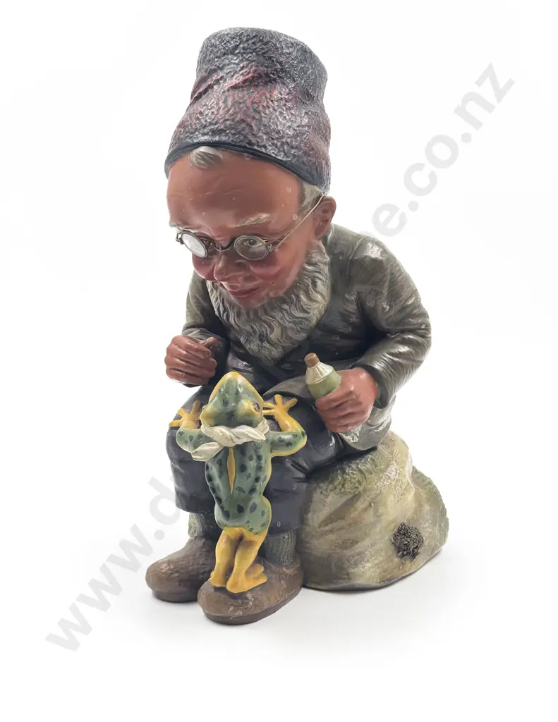 Heissner Terracotta Gnome Ornament Image 1++
