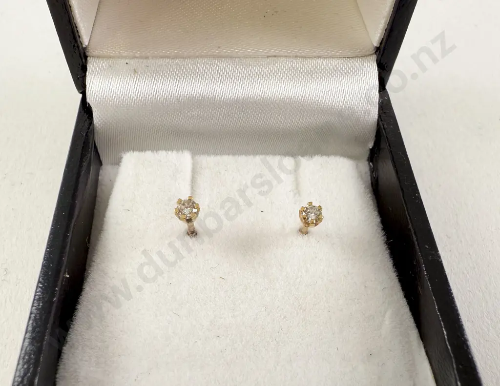 Pair 9ct SIngle Cut Diamond Stud Earrings Image 1++