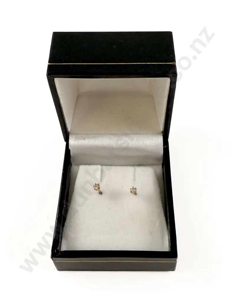 Pair 9ct SIngle Cut Diamond Stud Earrings Image 1++