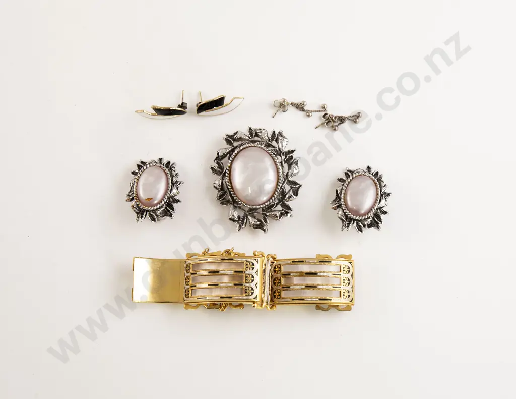 Mid C20th Matching Brooch and Earrings with bracelet and earrings Image 1++