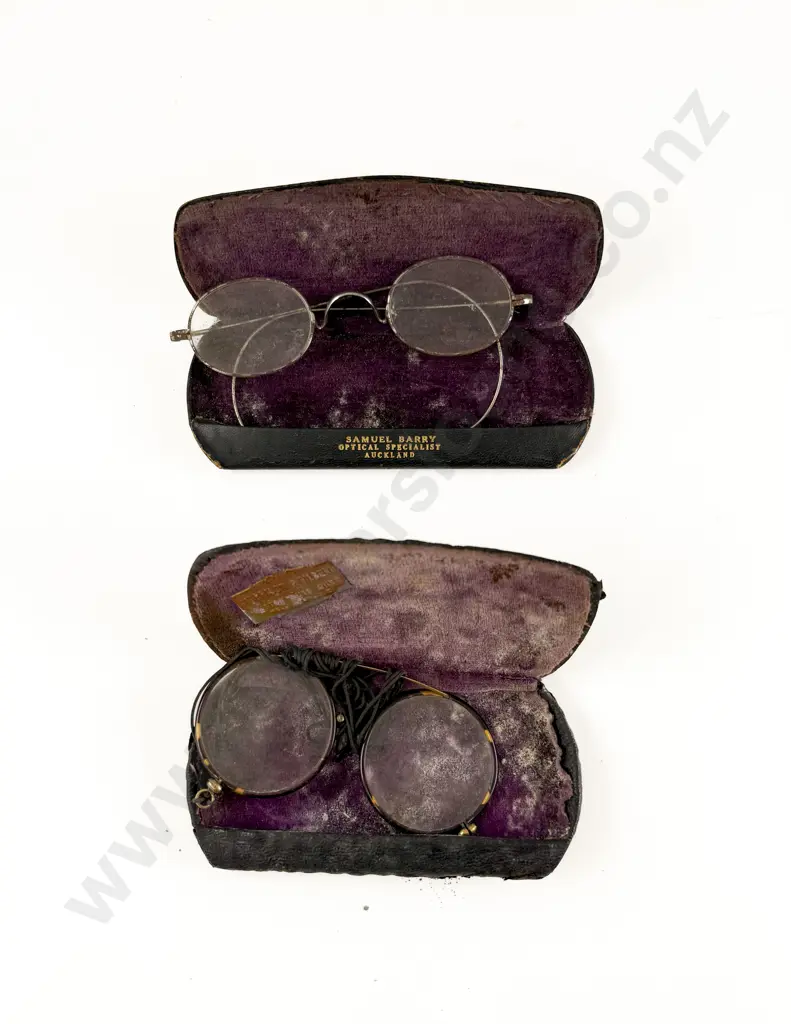 Two Pair Victorian Spectacles faults Image 1++
