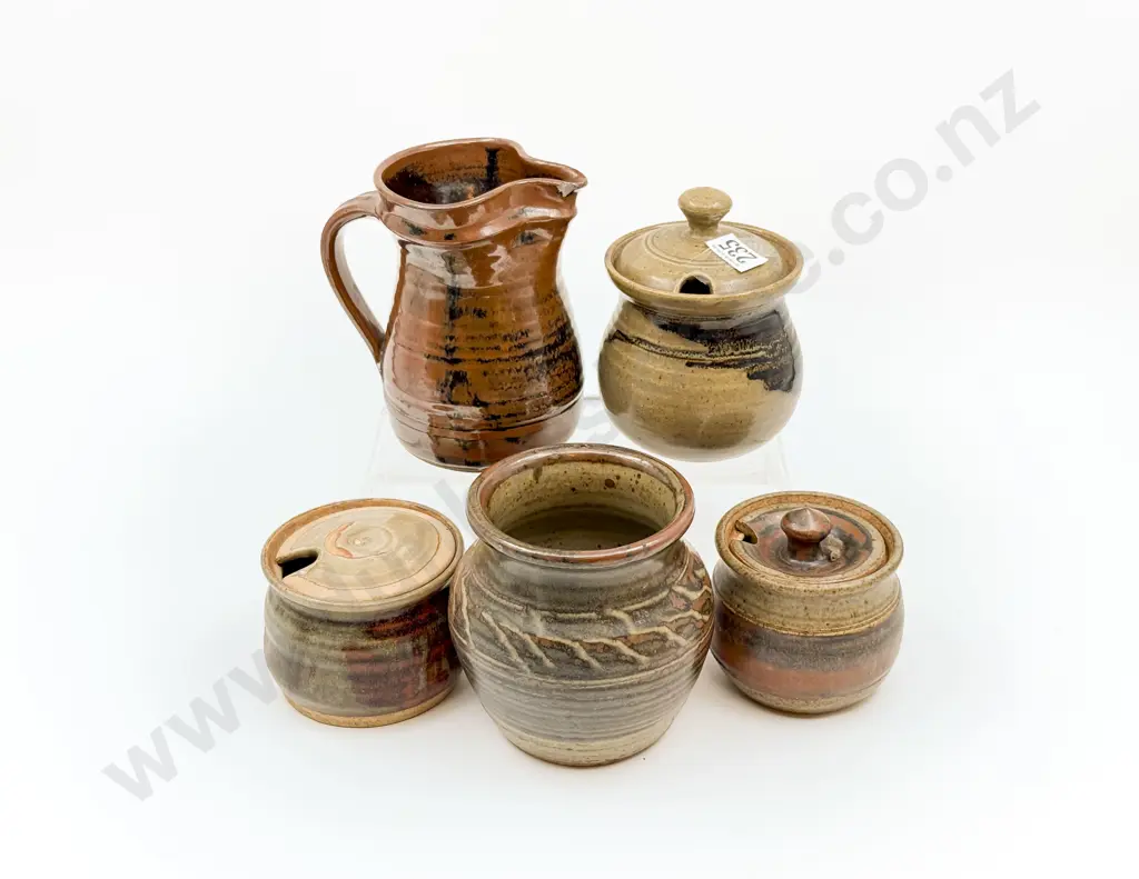 Qty of Assorted NZ Pottery Image 1++